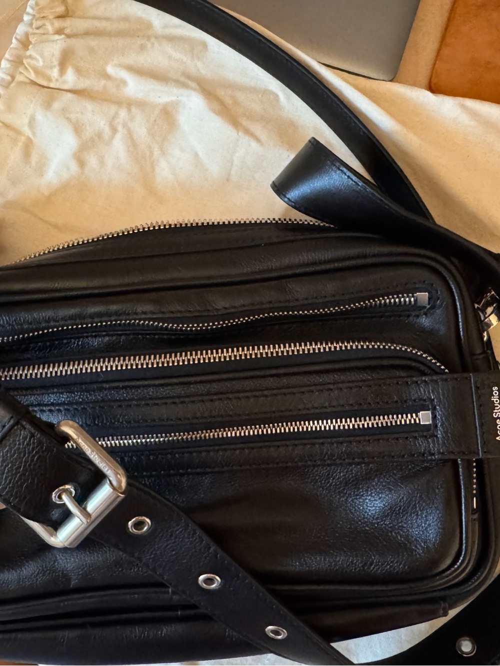 Acne Studios small black Camero bag - Picture 4 of 12